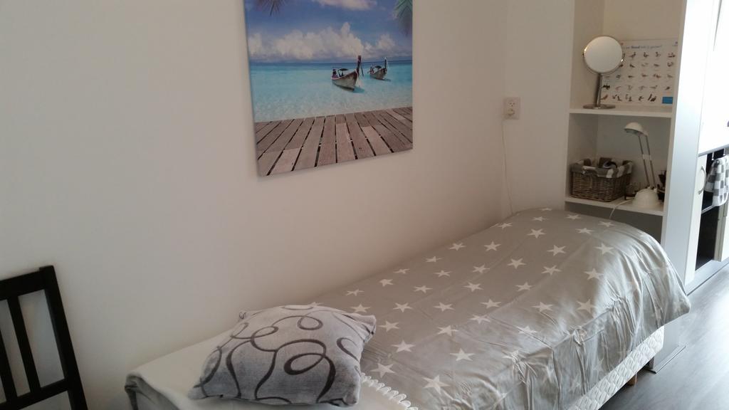 Homestay Bij Aelita 덴버크 외부 사진