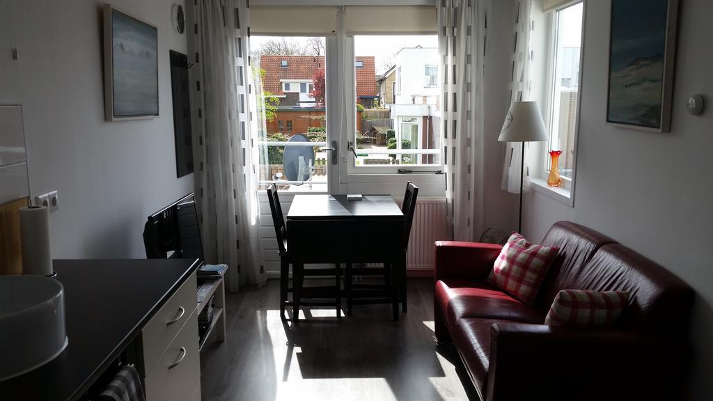 Homestay Bij Aelita 덴버크 외부 사진